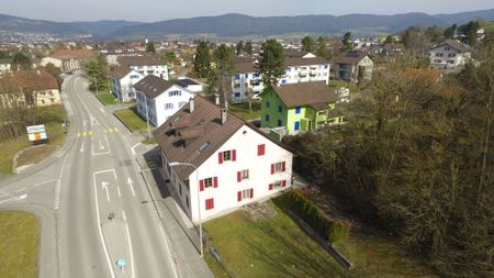 The charm of the attic – 3 months of net rent offered - Photo 3