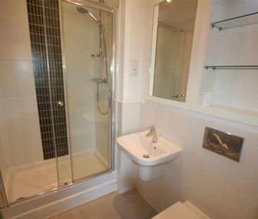 House to rent - Photo 2