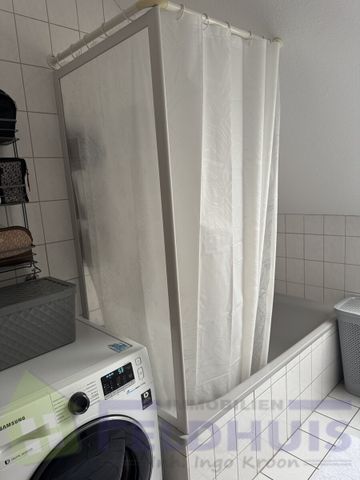 Gemütliche 2-Zimmer-Oberwohnung mit ausgebauten Spitzboden in Moormerland-Veenhusen! - Photo 3