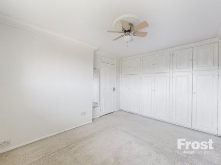Maisie Webster Close, Stanwell,TW19 - Photo 3