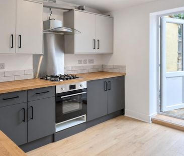 1 Bed Flat, Hampton Road, E7 - Photo 3