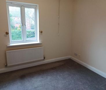 2 bedroom semi-detached house to rent - Photo 3