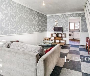 2 bedroom house to rent Westbrooke Close, Chatham, Kent, ME4 - Photo 1