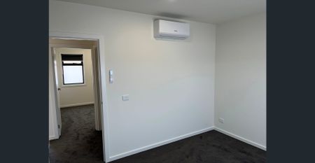 As New Executive Townhouse - Photo 3