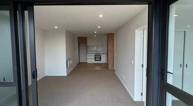 Brand New 2 Bedroom Apartment - Photo 1