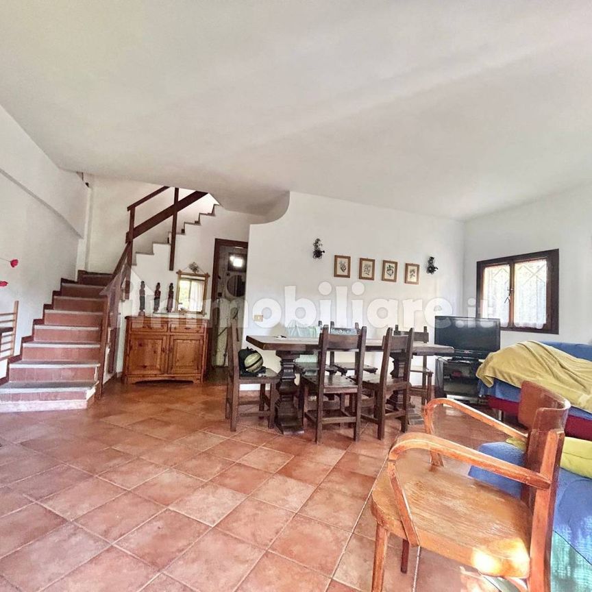 Villa bifamiliare via Porto Maurizio 16, Fregene, Fiumicino - Photo 1