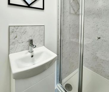 1 bedroom house of multiple occupation to rent - Photo 6