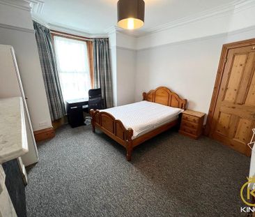 5 bedroom terraced house to rent - Photo 3