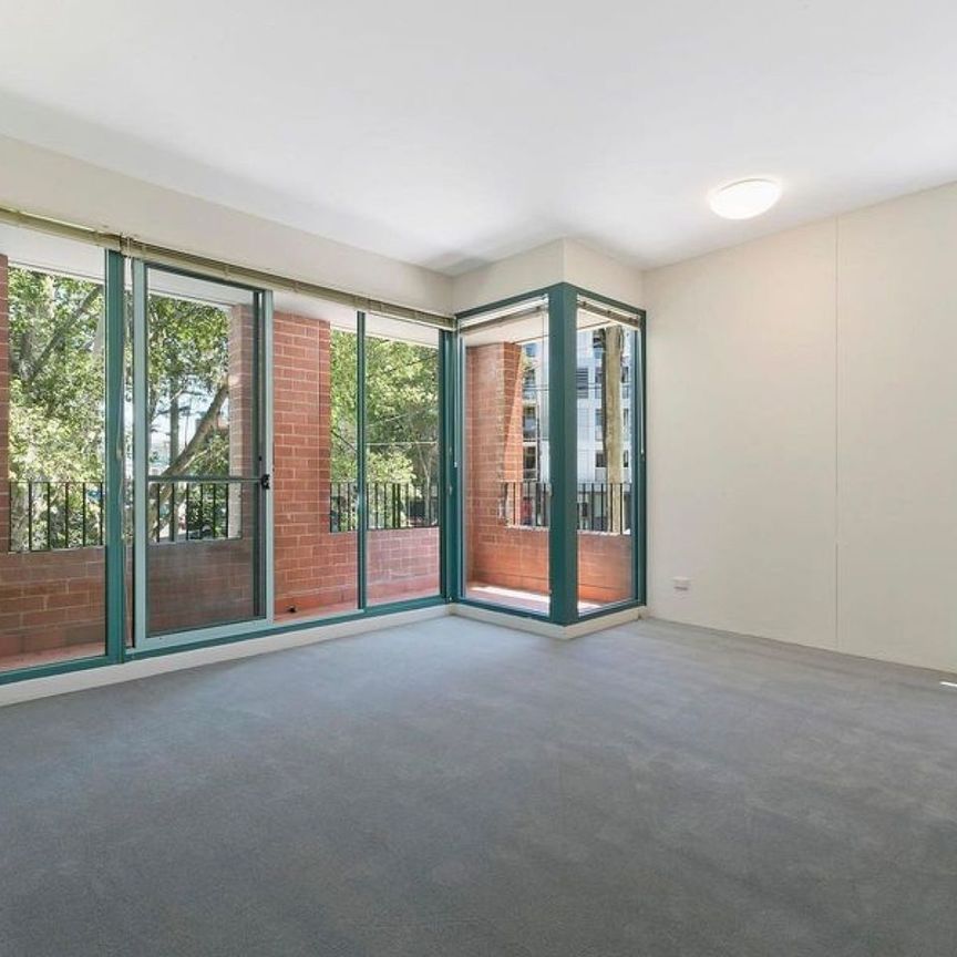 Unit 25/12 Hayberry Street, Crows Nest - Photo 1