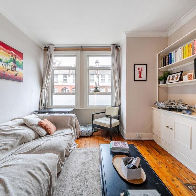 2 bedroom maisonette to rent - Photo 1