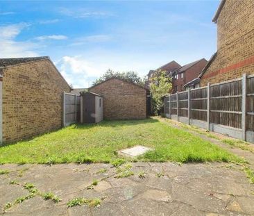 Oakley Close, Grays, Essex, RM20 - Photo 6