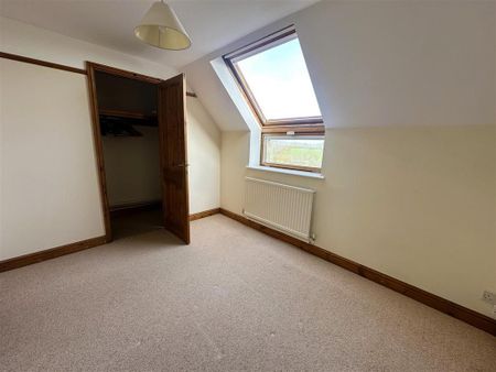 2 bedroom terraced house to rent - Photo 3