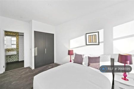 2 bedroom flat to rent - Photo 5