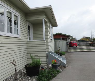 Spacious 3-Bedroom Home - Photo 5
