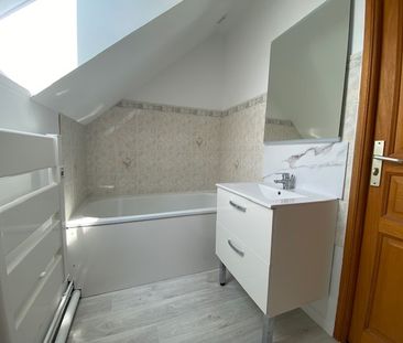 Location Maison 6 pièces 114m² NOTRE DAME DE BONDEVILLE 76960 - Photo 4