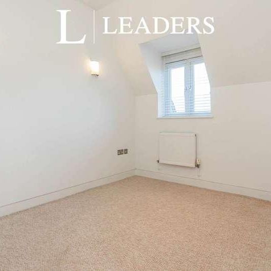 Ladbroke Road, Redhill, RH1 - Photo 1