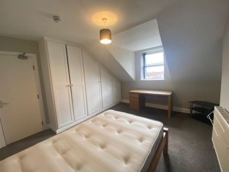 House share to rent - Photo 2