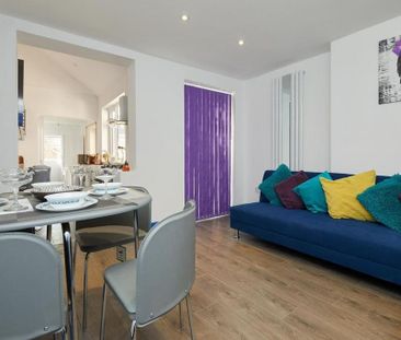 5 bedroom terraced house to rent - Photo 4