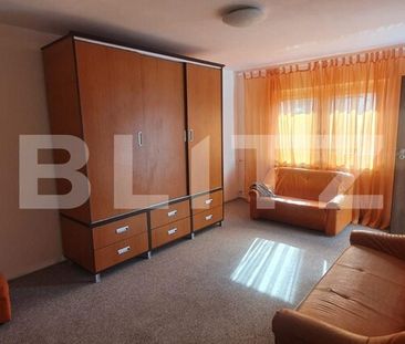 Apartament 3 camere, 70mp, centrala, cartier Rovine - Fotografie 3
