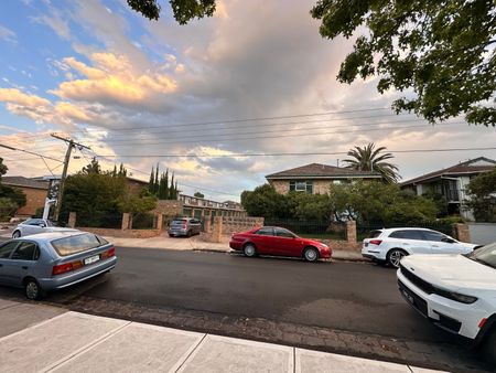 Elsternwick - Photo 3