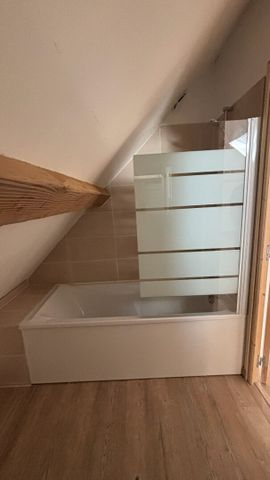 Location Appartement 2 pièces 41m² NOGENT LE ROI 28210 - Photo 2