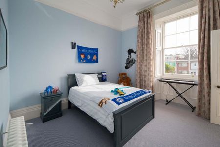 8 bedroom detached house to rent - Photo 4