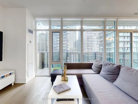 330 Richmond Street W #LPH1 - Photo 2