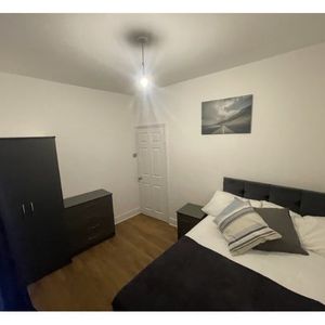 Room in a Shared House, George Lane, SE13 - Photo 2