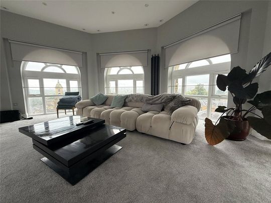 3 bedroom penthouse to rent - Photo 1