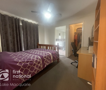 2 Sandfield Street, Cameron Park NSW 2285 - House For Rent | Domain - Photo 6