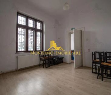 NOVISIMO-IMOBILIARE: VILA DE INCHIRIAT IN ZONA CENTRALA - Fotografie 3