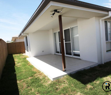 Spacious 4-Bedroom Family Home! - Photo 3