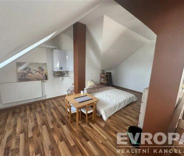 Pronájem mezonetového bytu 4+1 s balkonem, Havlíčkův Brod - Photo 1