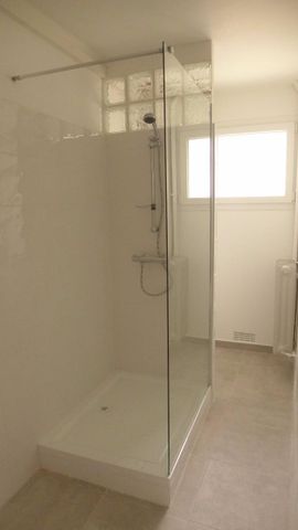 Location Appartement 3 pièces 52m² TOULON 83000 - Photo 3