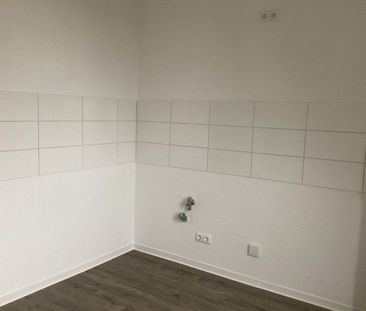 2 Zimmer, Küche, Bad - einziehen und wohlfühlen! - Foto 1