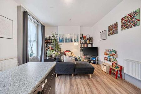 Stockwell Terrace, Stockwell, SW9 - Photo 2