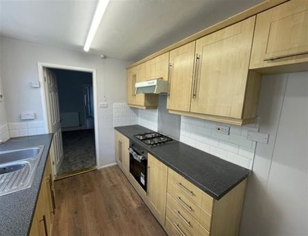 2 Bedroom Terraced To Let - Photo 4
