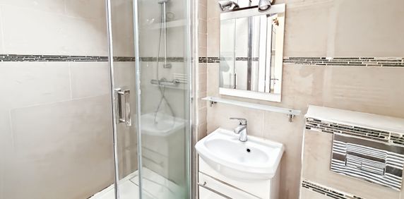 Appartement Aigremont 2 pièces 40.70 m2, - Photo 2