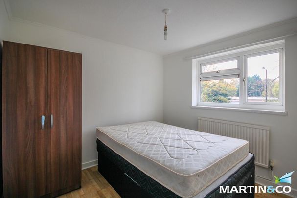 3 bedroom flat to rent - Photo 1