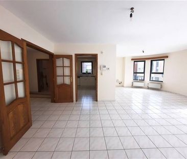 Appartement te huur - Photo 1