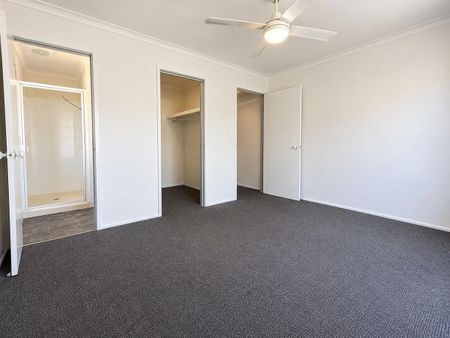 Beautiful home in prime location - Photo 3