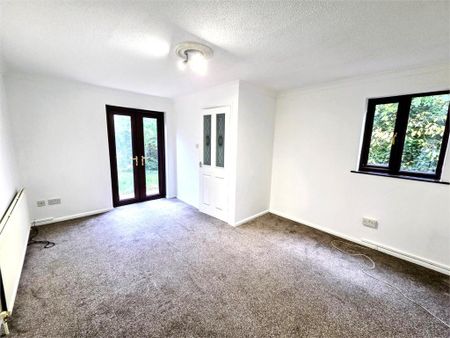 2 bedroom end of terrace house to rent - Photo 3