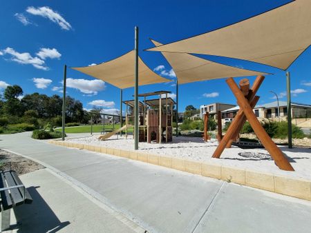 BREAK LEASE - Parkside Perfection: Stylish Family Living Starts Here - Photo 4