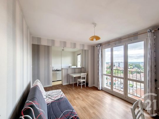 Location Appartement 1 pièce 27m² TROYES 10000 - Photo 1