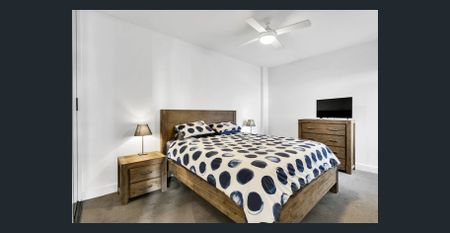 Contemporary Living in the Desirable St Clair - Photo 3