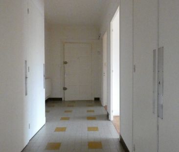 Location Appartement 2 pièces 45m² BELLEY 01300 - Photo 4