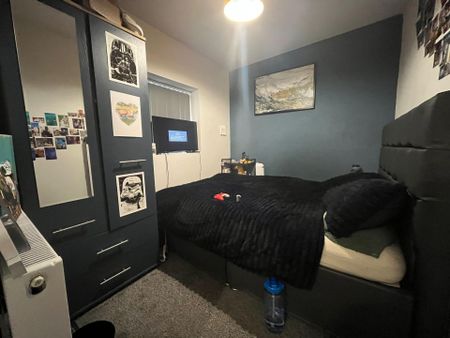 Alpha Street, Salford - Photo 4