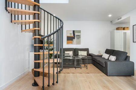 Paseo de la Dirección, Madrid, Community of Madrid 28039 - Photo 3