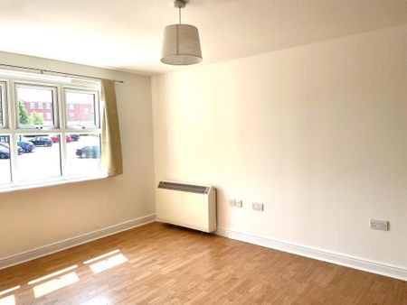 2 bedroom flat to rent - Photo 2