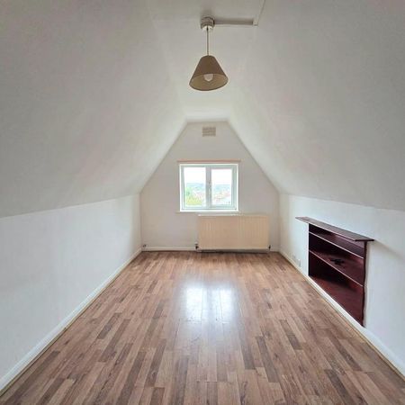 1 bedroom in a house share to rent - Photo 3